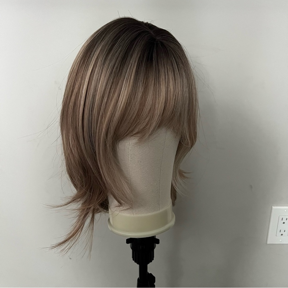 DWY 16-Inch Short Wave Glueless Synthetic Wig - Picture 5 of 16